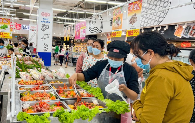 Doanh nghiệp bán lẻ giảm giá các mặt hàng thực phẩm, chung tay bình ổn thị trường (27/07/2022)